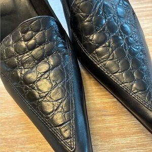 GORGEOUS LEATHER Woman’s Shoes! Excellent condition 👠👠 Made in ITALY! Sz 38!